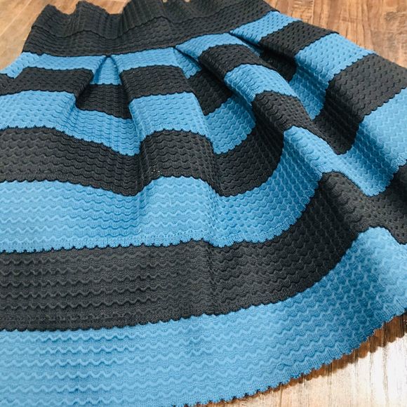 Anthro Savoy striped scalloped bell pointe skirt - Picture 3 of 6